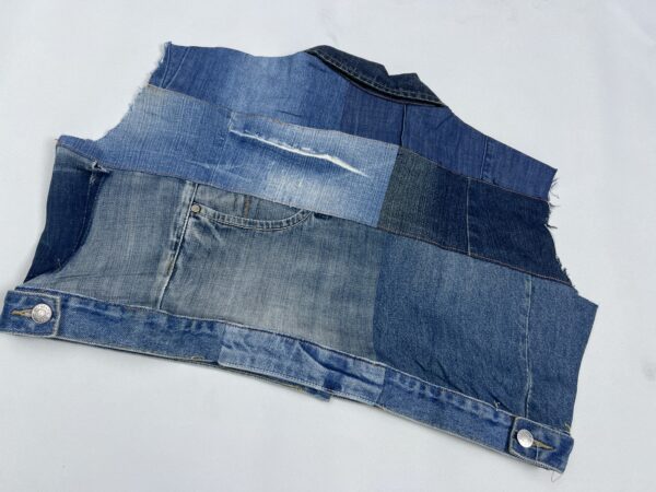 Sleeveless Crop Jacket - Image 3