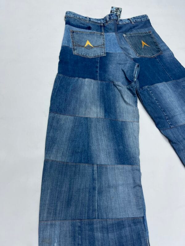 Symmetry Jeans - Image 7