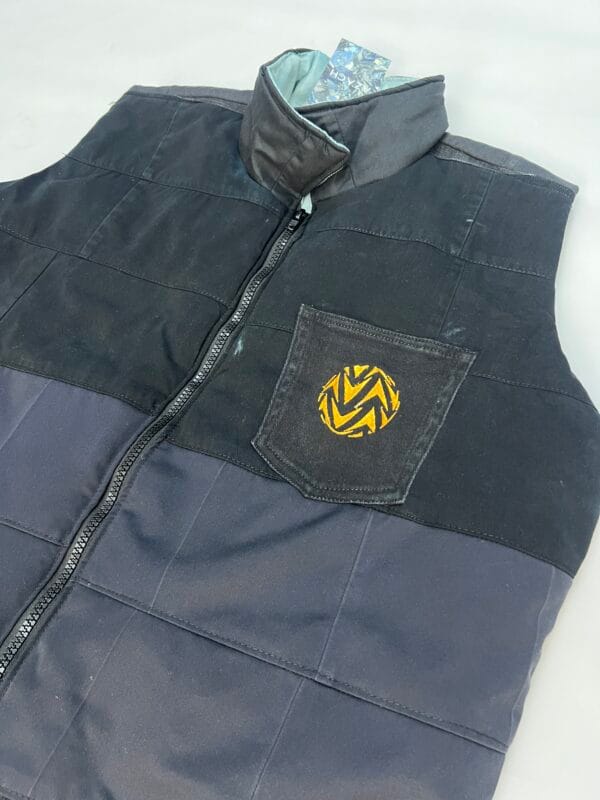 Puff Jacket (sleeve-less)